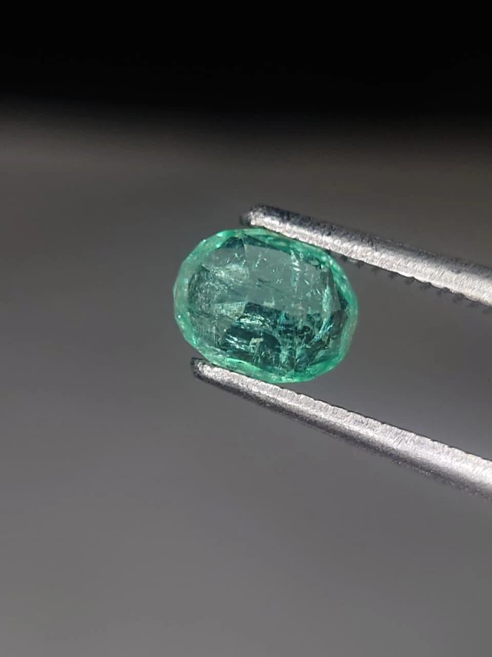 0.7ct Natural Oval Faceted Panjsher Emerald from Afghanistan — view 5